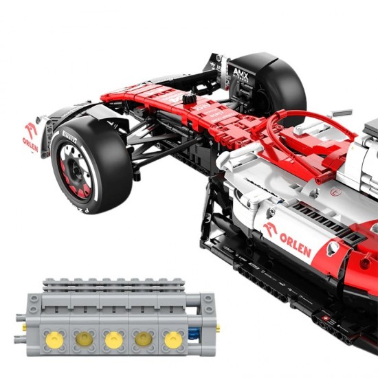 De officiele 2022 alfa romeo f1 auto  003