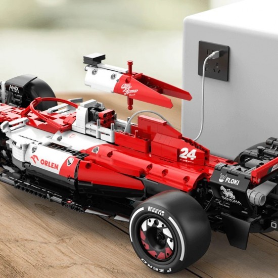 De officiele 2022 alfa romeo f1 auto  005