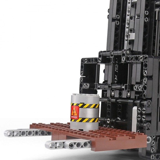 Mould king 13106 vorkheftruck 004