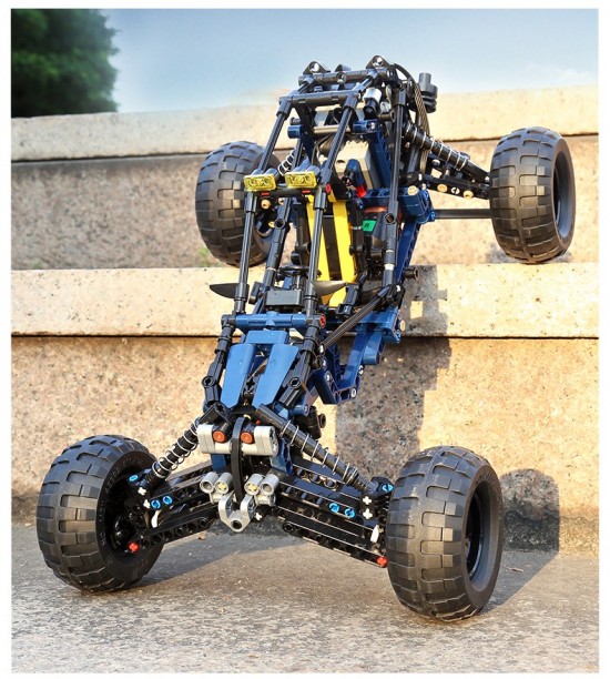 Mould king 18018 lighting racing off road buggy 016